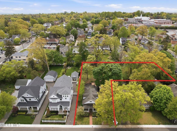 11 Bruce Place, Rumson, NJ 07760