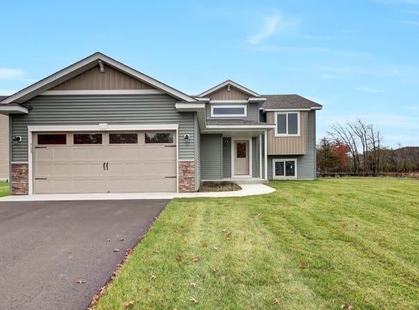 1339 Jasmine Lane, Saint Joseph, MN 56374