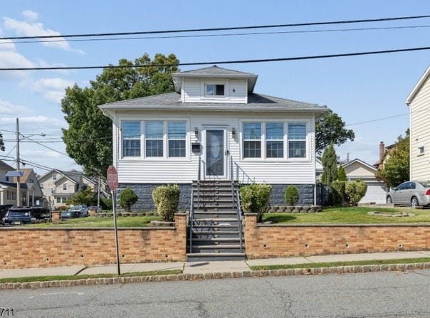 33 Adelaide St, Belleville Twp., NJ 07109-2256
