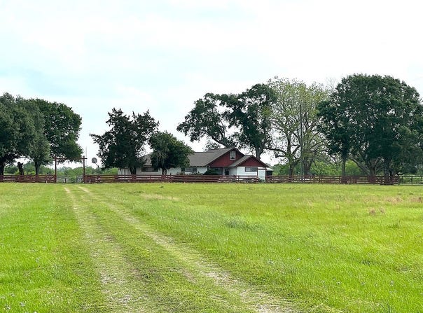 3798 Johnston Road, Wallis, TX 77485