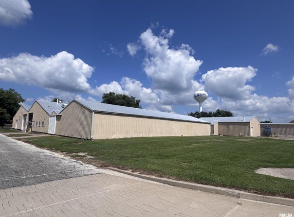 285 W DAVIS Street, Bushnell, IL 61422