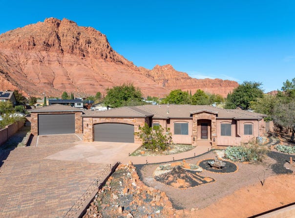 155 E 200 N, Ivins, UT 84738