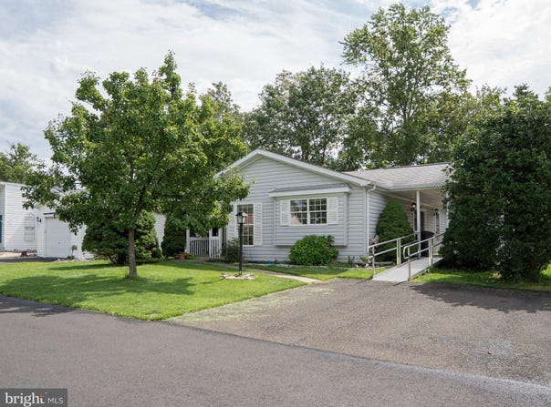 232 THRUSH Circle, NEW HOPE, PA 18938