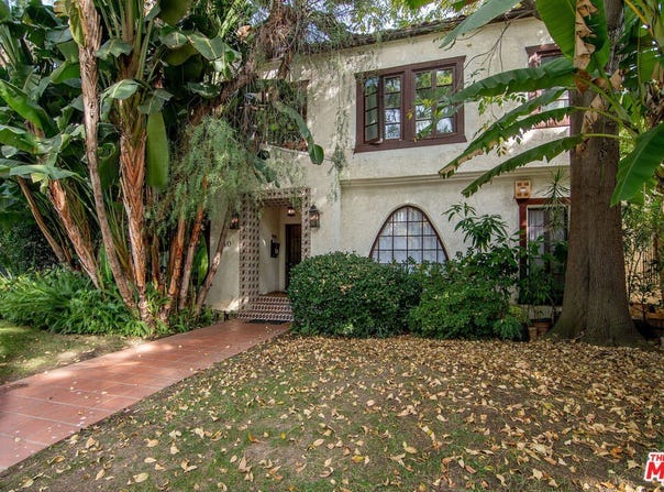 340 N Oakhurst Dr, Beverly Hills, CA 90210