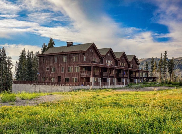600 Sugar Bowl Road, Truckee, CA 96161