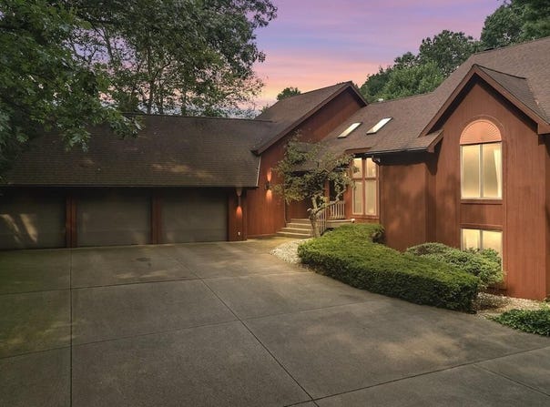 4282 Squire Heath Lane, Portage, MI 49024