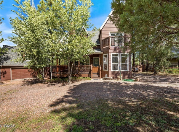 2232 Forest Park Drive, Overgaard, AZ 85933