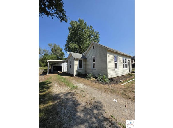 103 W Fairview Street, Clinton, MO 64735