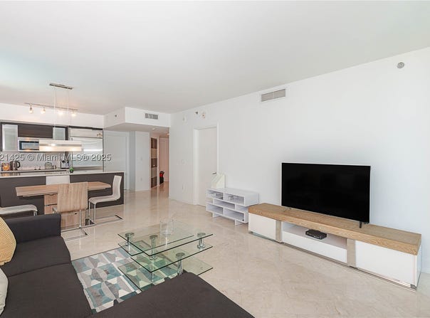 55 SE 6th St, Miami, FL 33131