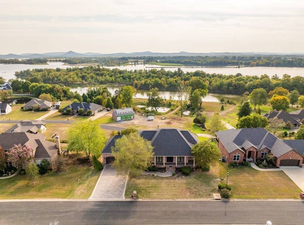 95 River Road Drive W, Mayflower, AR 72106