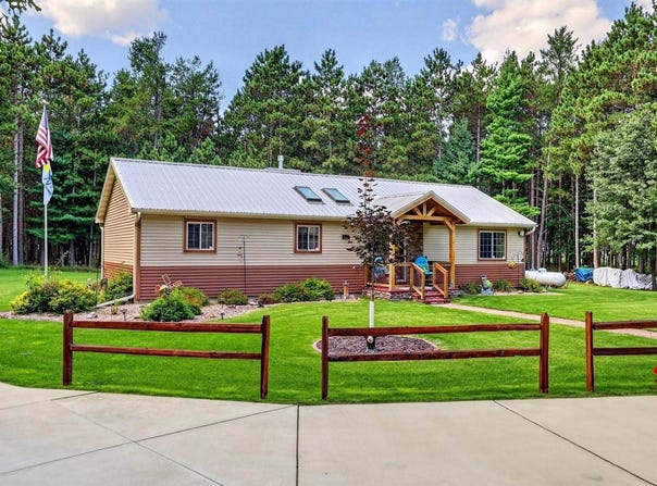 237 9th Avenue, Nekoosa, WI 54457