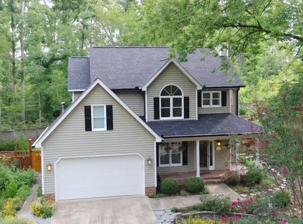 116 BEECH CT., Greenwood, SC 29649