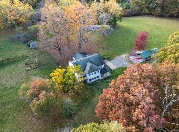 170 Mathis Dr, DANIELS, WV 25832