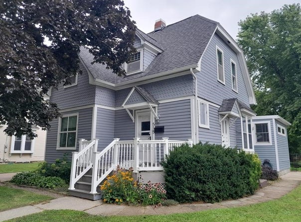 515 N 4th Street, Platteville, WI 53818
