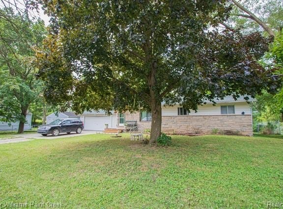 2334 S Term Street, Burton, MI 48519