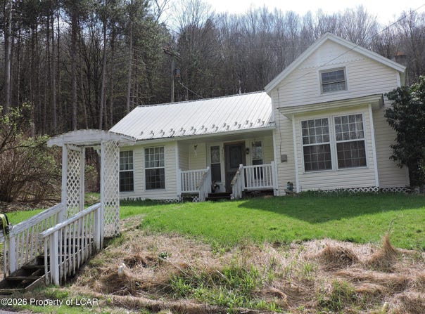 4428 W Nicholson Road, Tunkhannock, PA 18657