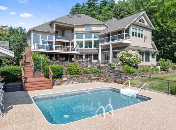 56 Tracy Way, Meredith, NH 03253