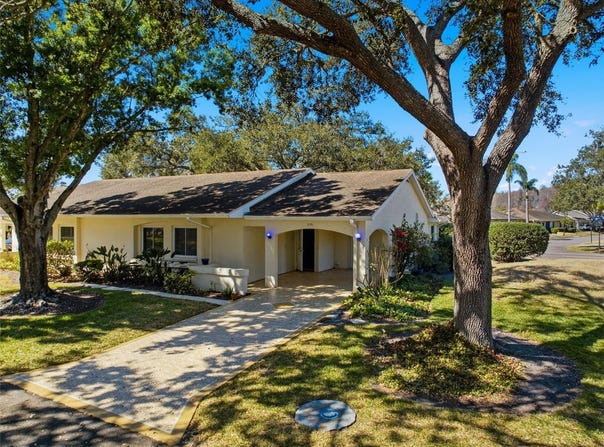 2101 HAILSTONE Circle, SUN CITY CENTER, FL 33573
