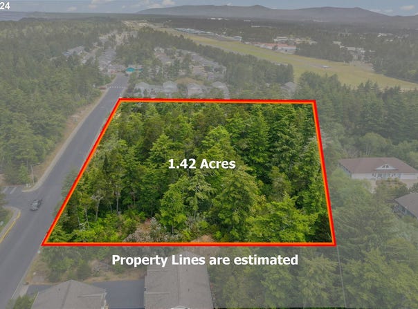 Hemlock St, Florence, OR 97439