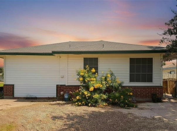 1913 Sandy Way, Corpus Christi, TX 78418
