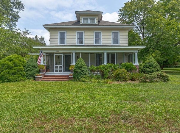 2567 New Point Comfort Hwy, PORT HAYWOOD, VA 23138