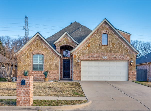 8312 Teja Trail, Benbrook, TX 76126