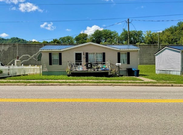 603 Central Ave, South Williamson, KY 41425