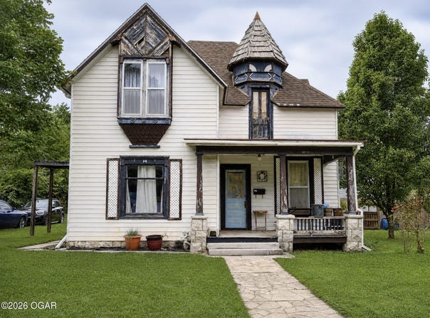 1123 S Maple Street, Carthage, MO 64836