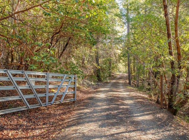 40643 Covelo Road, Willits, CA 95490