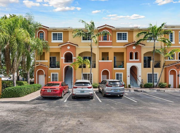131 NW 2nd Avenue, Hallandale, FL 33009