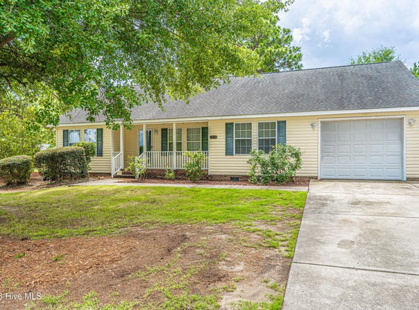 1431 Hylan Avenue, Hamlet, NC 28345