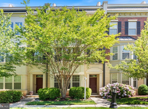 721 RIVER MIST Drive, OXON HILL, MD 20745