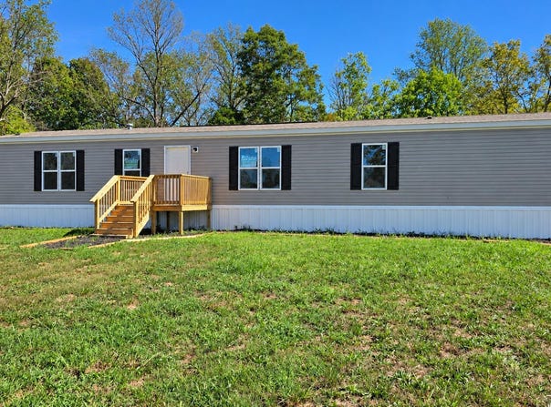 660 Legrande Lane, Hudson, KY 40145