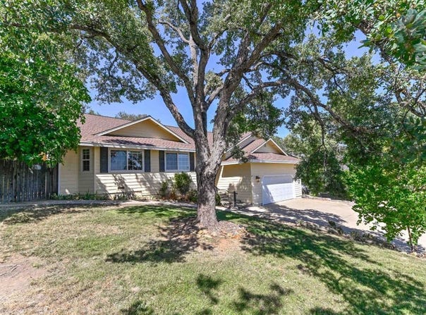 735 Live Oak Drive, Angels Camp, CA 95222