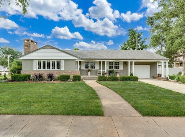 321 E Main Street, Sterling, KS 67579