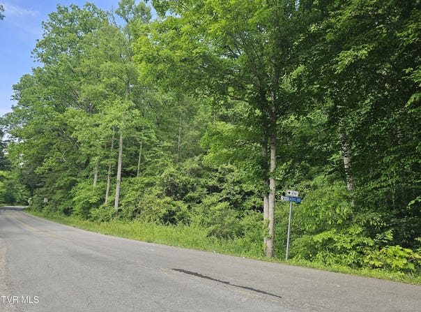 Indian Creek Road, Wise, VA 24293