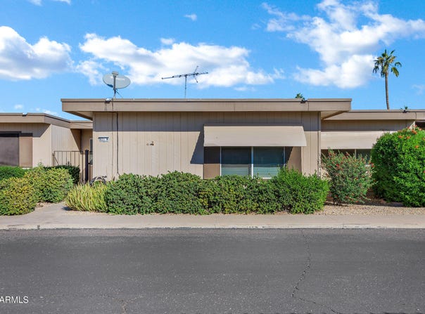 13621 N 98TH Avenue, Sun City, AZ 85351