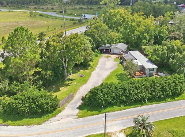 498 KING CHARLES Circle, DELAND, FL 32724