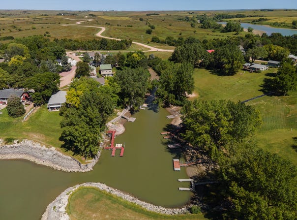 78 Pheasant Ln, Loup City, NE 68853