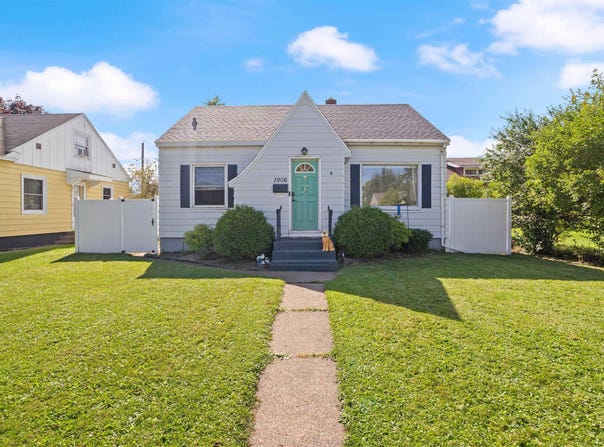 1906 E 5th St, Superior, WI 54880