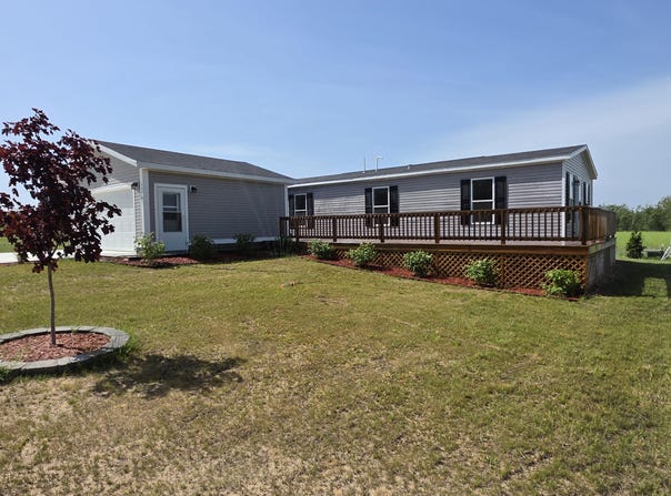 5556 W Lake Boulevard, Hart, MI 49420