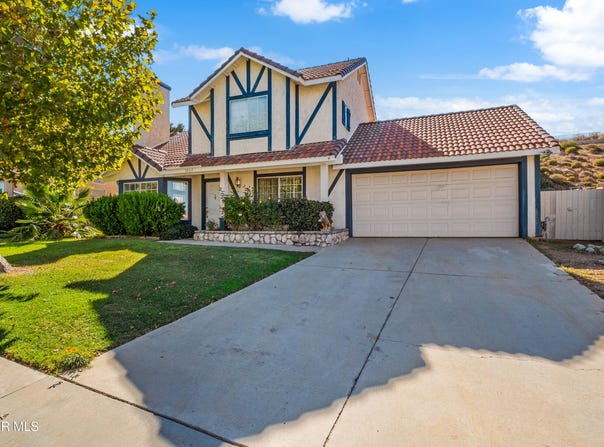 39317 Beacon Lane, Palmdale, CA 93551