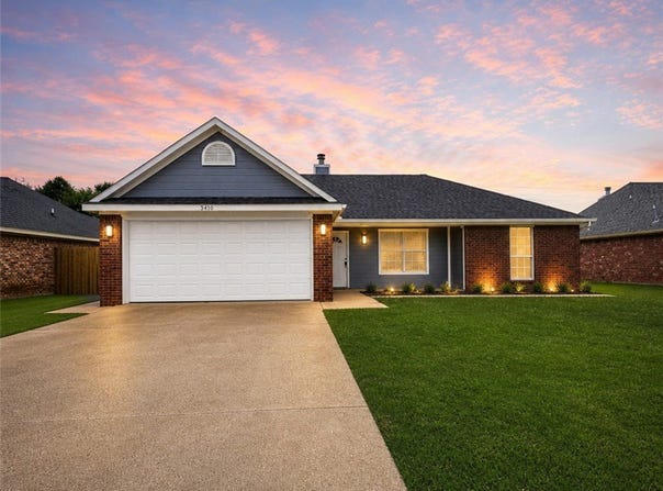 1309 E Kara Lane, Rogers, AR 72758