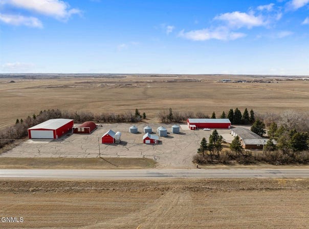 6181 133rd Avenue NW, Williston, ND 58801