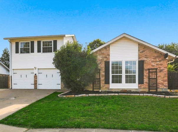 6008 Martha Drive, Watauga, TX 76148