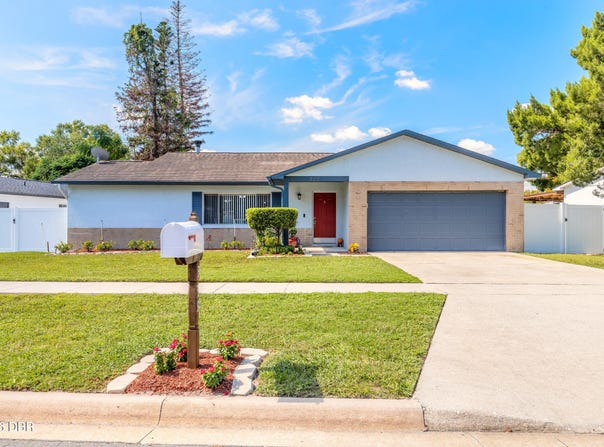 338 Springview Drive, Sanford, FL 32773