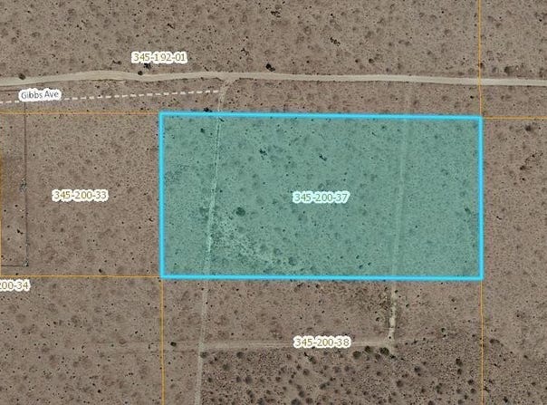 Gibbs Avenue, Rosamond, CA 93560