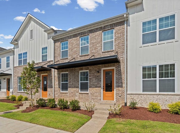 3055 PORTAGE Dr, Bartlett, TN 38135
