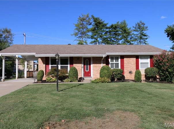 3 Oxbow Road, St Peters, MO 63376