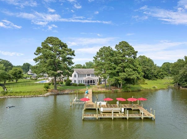 183 LaGrange Avenue, KILMARNOCK, VA 22482